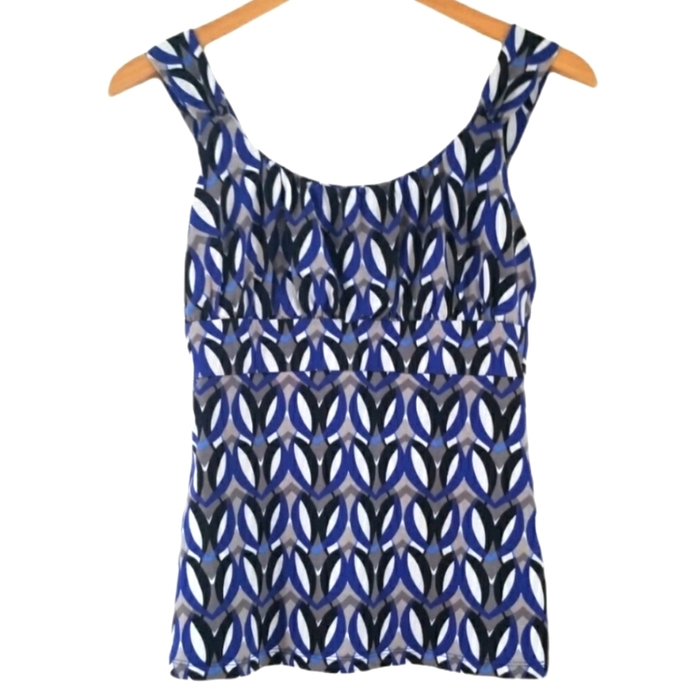 Ann Taylor geometric print stretch sleeveless top